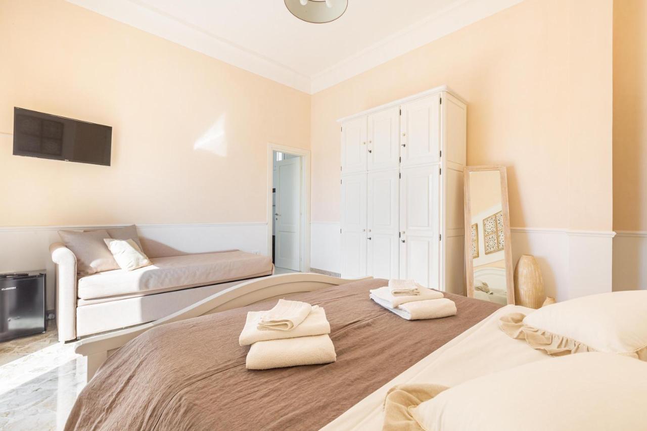 Dimora Le Tre Muse Guesthouse Lecce Eksteriør billede