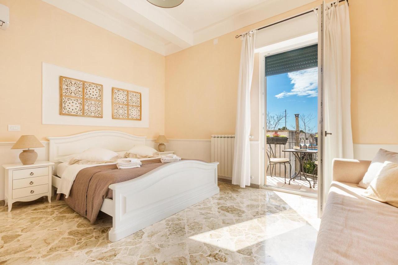 Dimora Le Tre Muse Guesthouse Lecce Eksteriør billede
