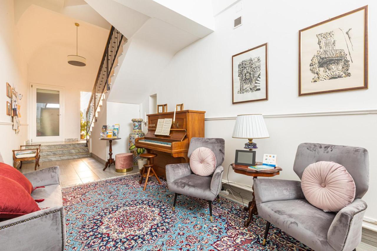Dimora Le Tre Muse Guesthouse Lecce Eksteriør billede