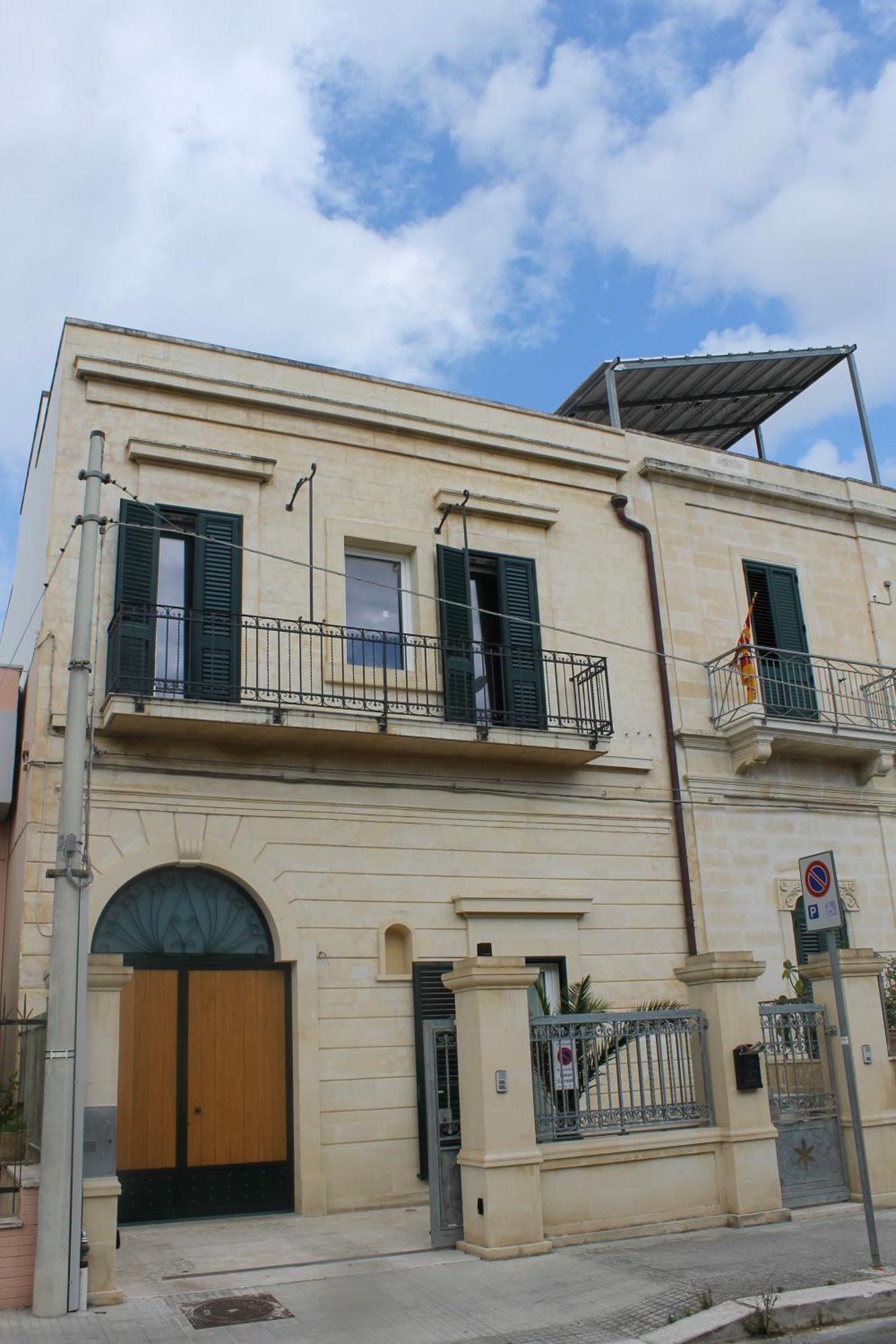 Dimora Le Tre Muse Guesthouse Lecce Eksteriør billede