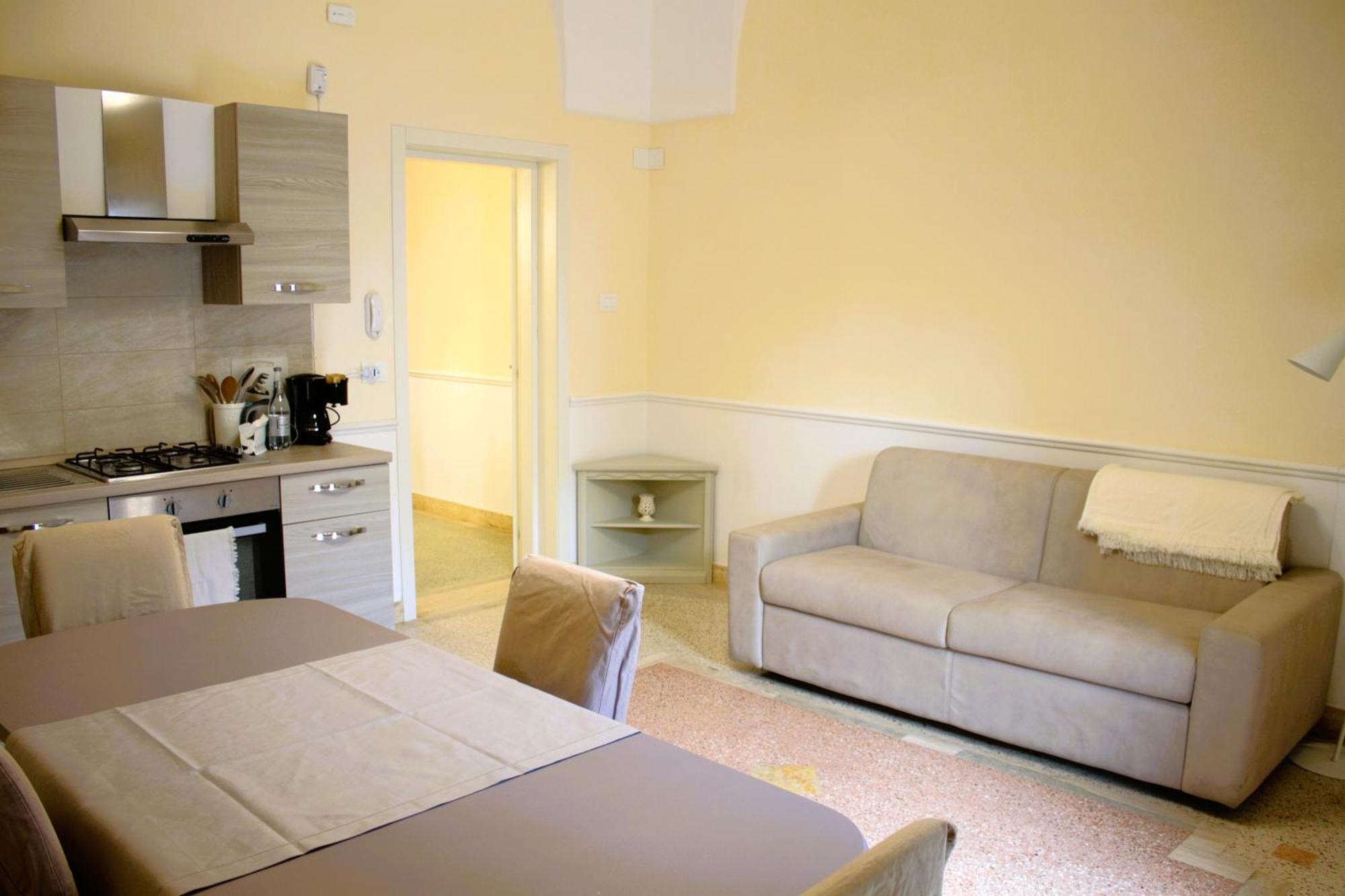 Dimora Le Tre Muse Guesthouse Lecce Eksteriør billede